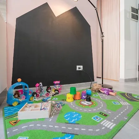 Apartamento Babyaccommodation Family Panoramic Ii
