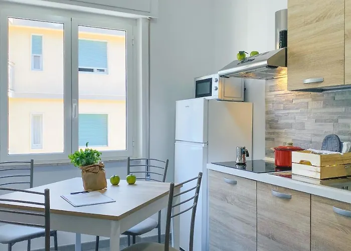 Babyaccommodation Family Panoramic Ii * Pietra Ligure