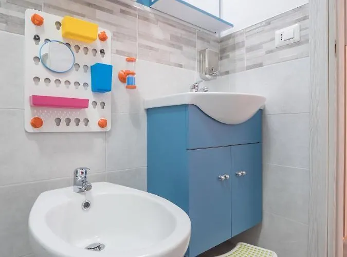 Babyaccommodation Family Panoramic Ii * Pietra Ligure